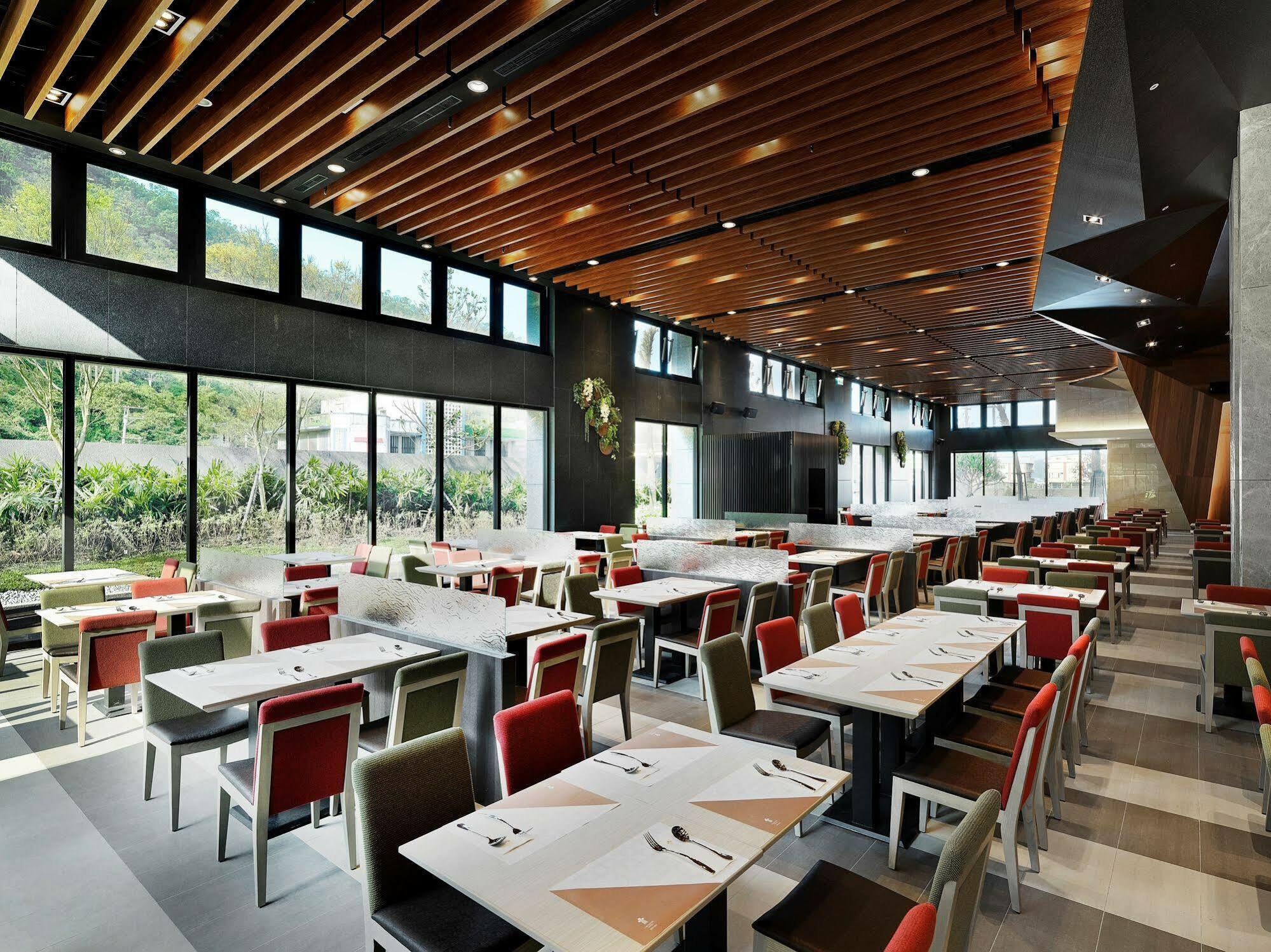 Lakeshore Hotel Suao Exterior photo